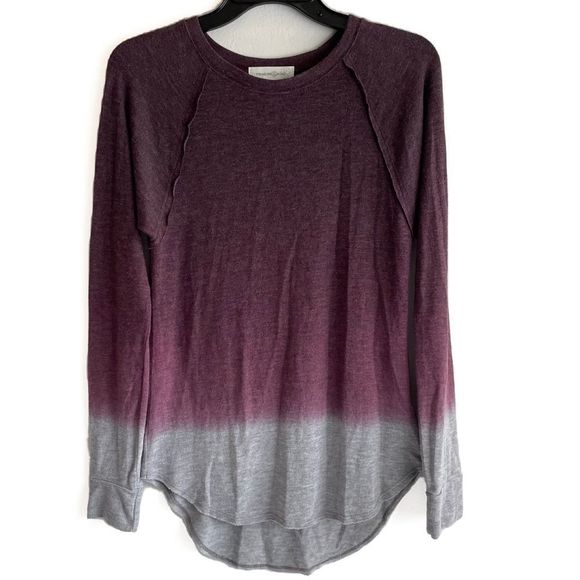 Treasure & Bond Curved Hem Ombré Long Sleeve Top - Picture 2 of 5